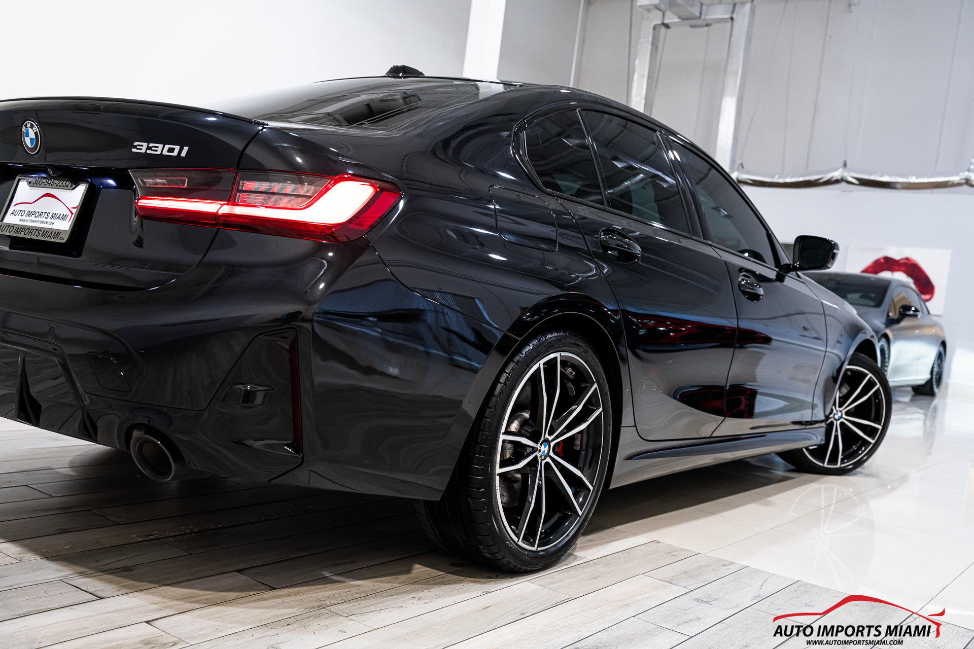 Used 2023 BMW 330i Sedan w/ M Sport Package RWD image 38