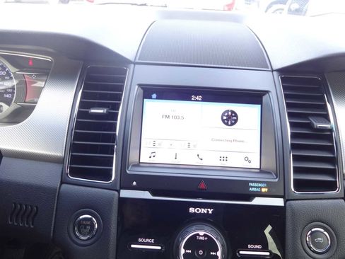 Used 2019 Ford Taurus SHO image 12