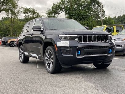 Used 2023 Jeep Grand Cherokee Overland w/ Luxury Tech Group IV