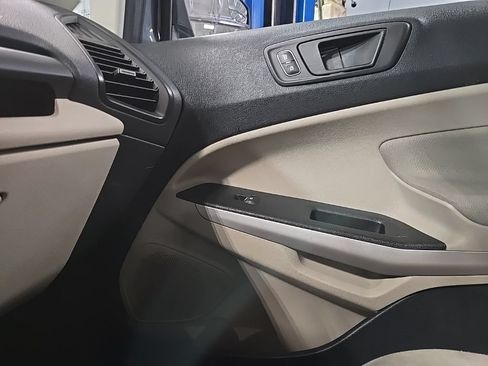 Used 2021 Ford EcoSport S FWD image 26