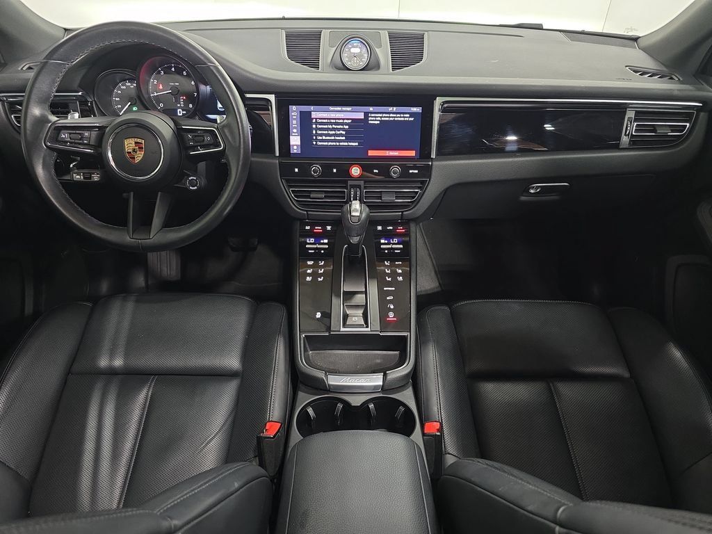 Certified 2023 Porsche Macan AWD/4WD image 13