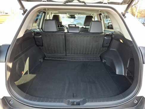 Used 2020 Toyota RAV4 Limited image 20