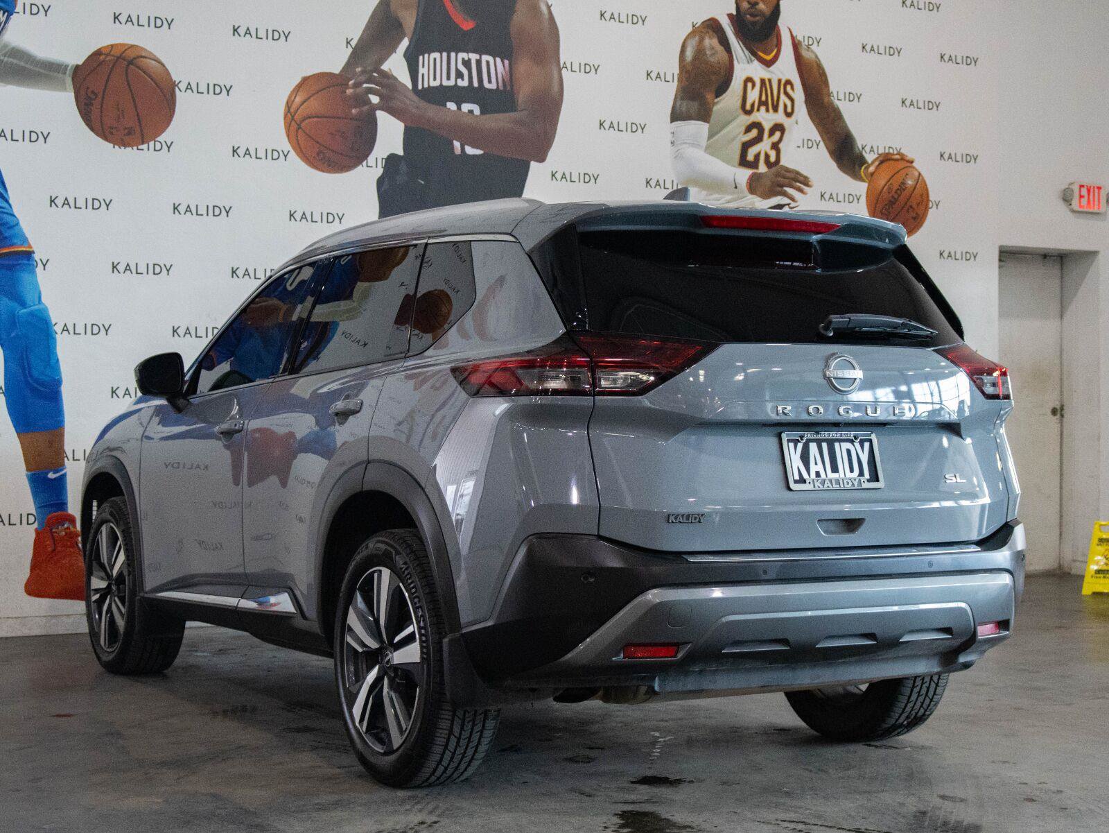 Used 2022 Nissan Rogue SL FWD image 22