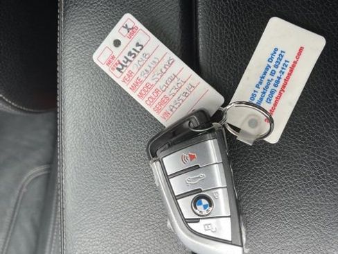 Used 2018 BMW 530i w/ Premium Package image 45