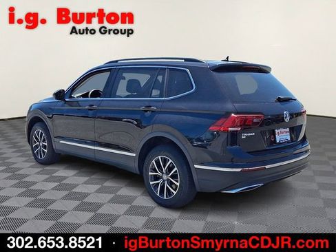 Used 2020 Volkswagen Tiguan SE w/ Panoramic Sunroof Package AWD/4WD image 4