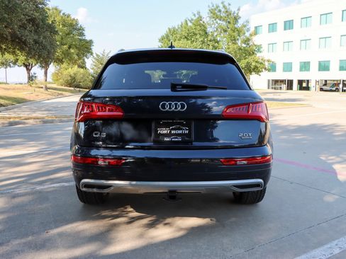 Used 2018 Audi Q5 2.0T Premium Plus w/ Premium Plus Package AWD/4WD image 6