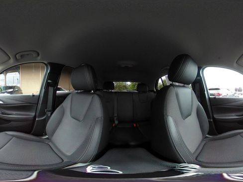 Used 2025 Buick Encore GX Preferred AWD/4WD image 43