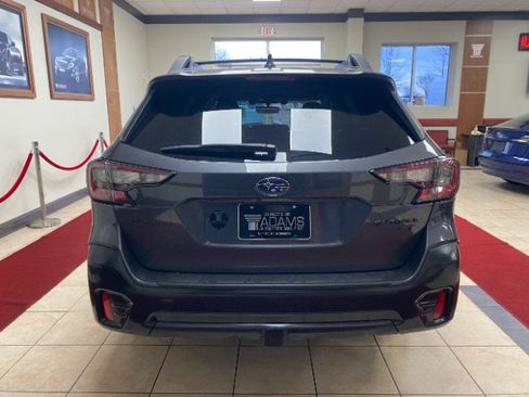 Used 2020 Subaru Outback Onyx Edition XT image 2
