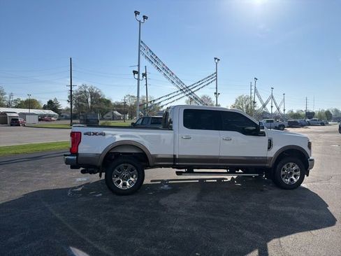 Used 2019 Ford F250 Lariat w/ Chrome Package image 15