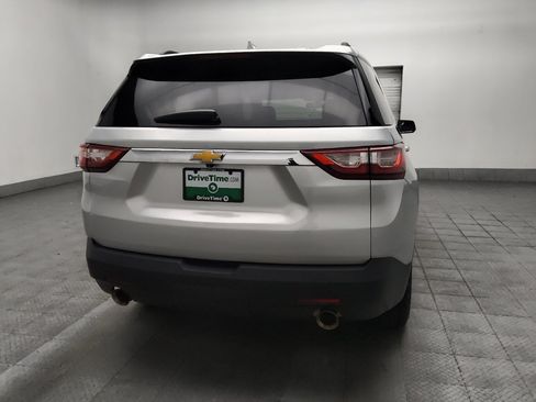Used 2020 Chevrolet Traverse LT FWD image 9