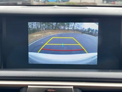 Used 2018 Lexus IS 300 AWD image 10