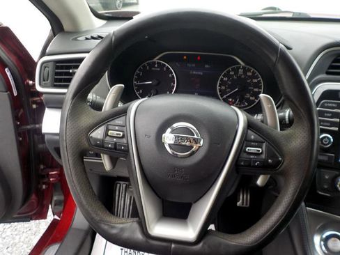 Used 2016 Nissan Maxima SR w/ Midnight Edition image 11