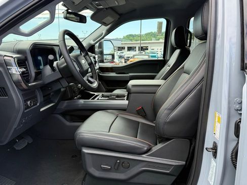New 2026 Ford F350 4x4 Crew Cab Super Duty image 13