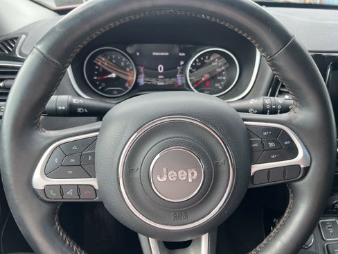 Used 2019 Jeep Compass Limited image 11