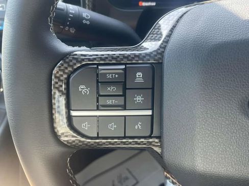 New 2025 Ford F250 Lariat w/ Lariat Ultimate Package AWD/4WD image 18