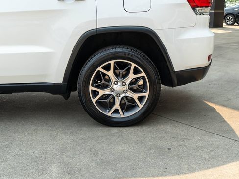 Used 2021 Jeep Grand Cherokee Limited w/ Luxury Group II AWD/4WD image 33