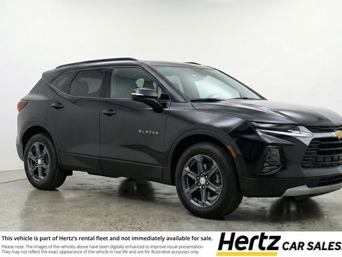 Used 2025 Chevrolet Blazer LT FWD image 1