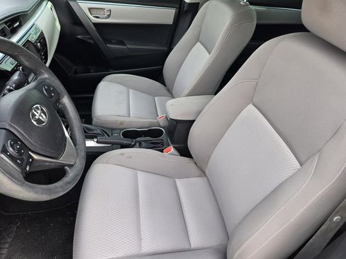 Used 2015 Toyota Corolla LE image 6