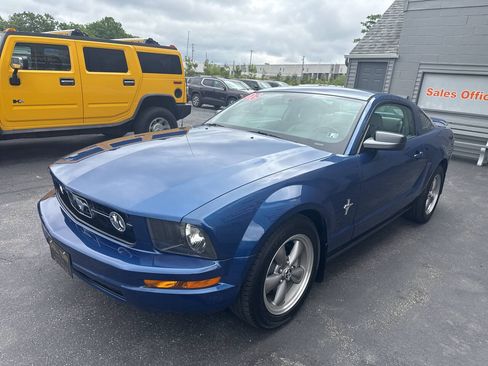 Used 2006 Ford Mustang Coupe RWD image 3