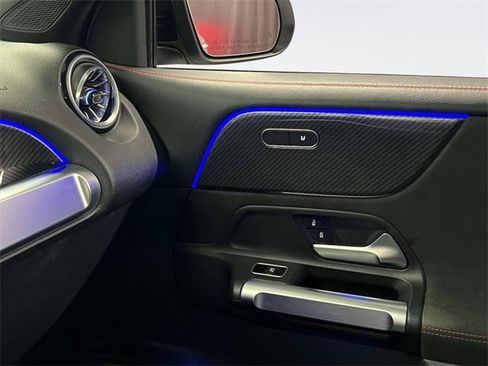 Certified 2022 Mercedes-Benz GLB 250 4MATIC image 34