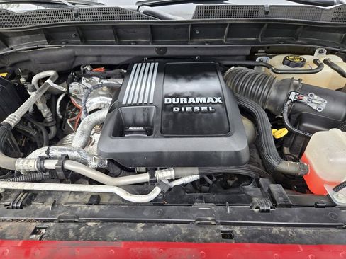 Used 2023 GMC Sierra 1500 AT4 w/ Technology Package AWD/4WD image 27