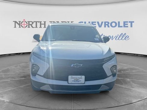 Used 2024 Chevrolet Blazer LT w/ Convenience Package FWD image 8