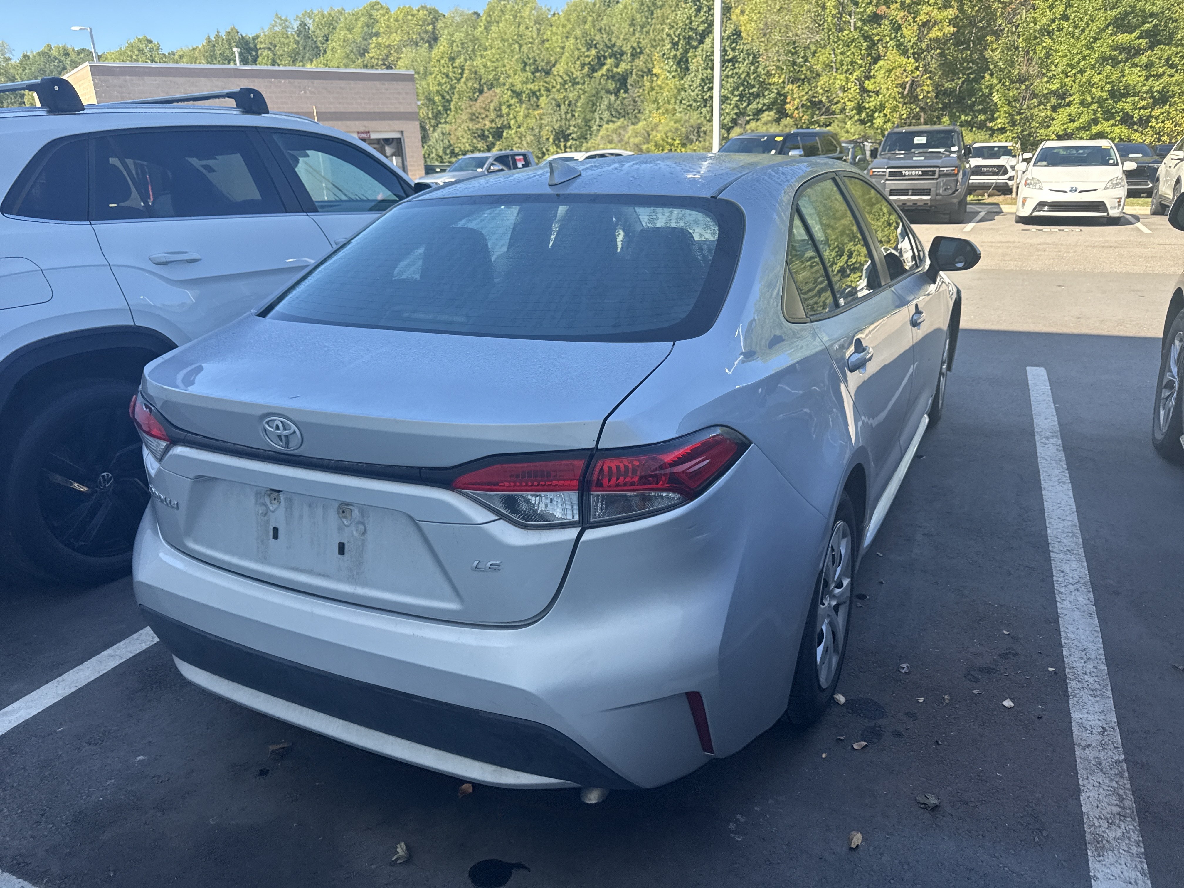 Used 2021 Toyota Corolla LE FWD image 7