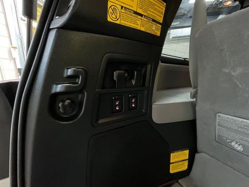 Used 2012 Toyota Sequoia Platinum image 26