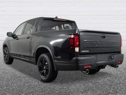 New 2026 Honda Ridgeline Black Edition image 3