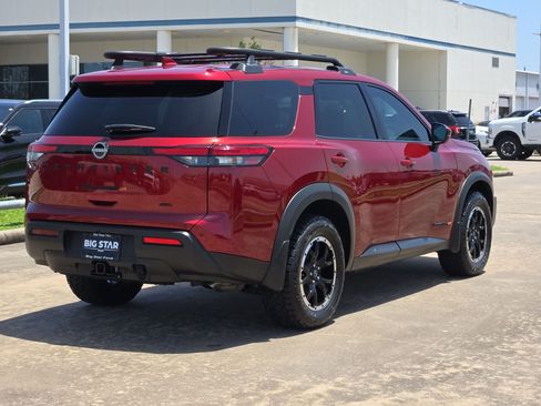 Used 2025 Nissan Pathfinder Rock Creek AWD/4WD image 3