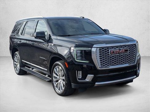 Used 2023 GMC Yukon Denali image 3