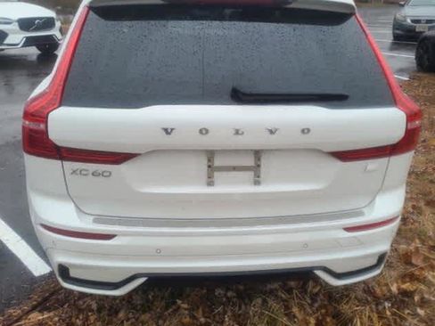 Used 2023 Volvo XC60 T8 Ultimate w/ Climate Package image 6