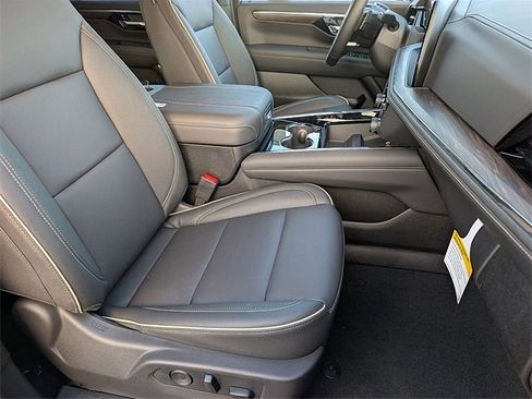 New 2026 Chevrolet Tahoe Premier image 12