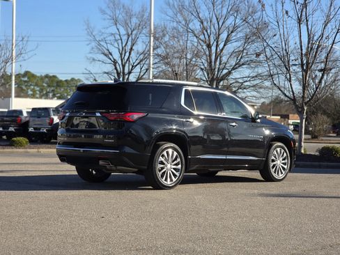 Used 2023 Chevrolet Traverse Premier image 8