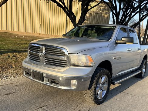 Used 2015 RAM 1500 Lone Star image 12