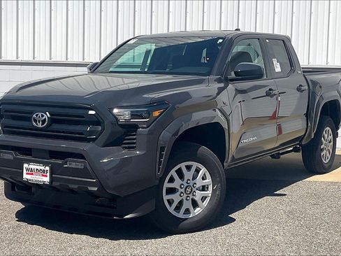 New 2026 Toyota Tacoma SR5 image 2