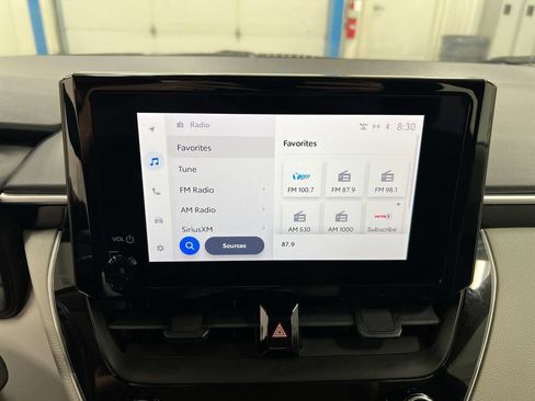 Used 2024 Toyota Corolla LE FWD image 14