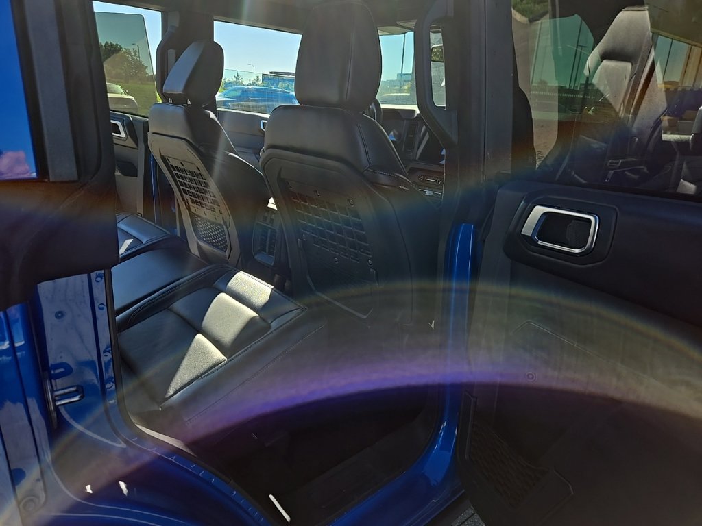 Used 2025 Ford Bronco Badlands AWD/4WD image 18
