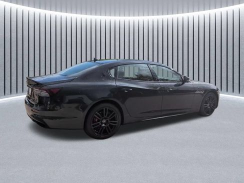 Used 2023 Maserati Quattroporte Modena Q4 AWD/4WD image 6