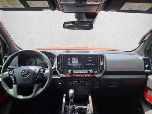 Used 2025 Nissan Frontier PRO-4X w/ Pro Convenience Package AWD/4WD image 13