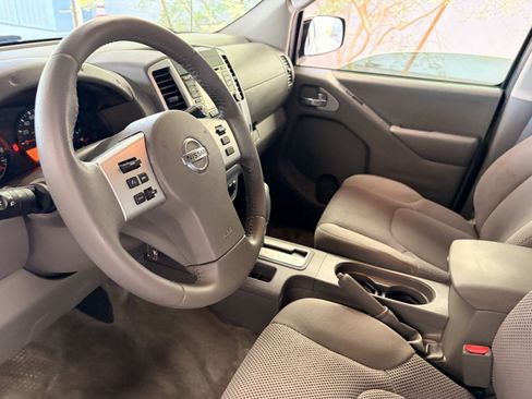 Used 2017 Nissan Frontier SV w/ SV Value Truck Package RWD image 15