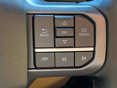 Used 2025 Ford F450 Lariat w/ Chrome Package image 19