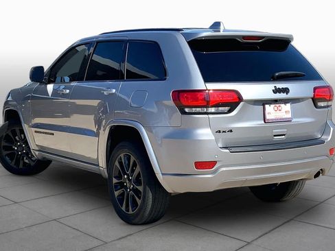 Used 2020 Jeep Grand Cherokee Altitude AWD/4WD image 11