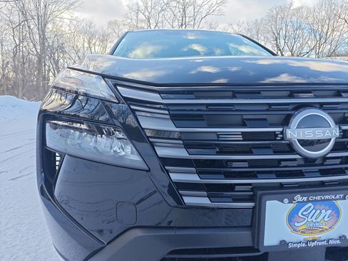 Used 2026 Nissan Rogue SV w/ Cold Weather Package image 10