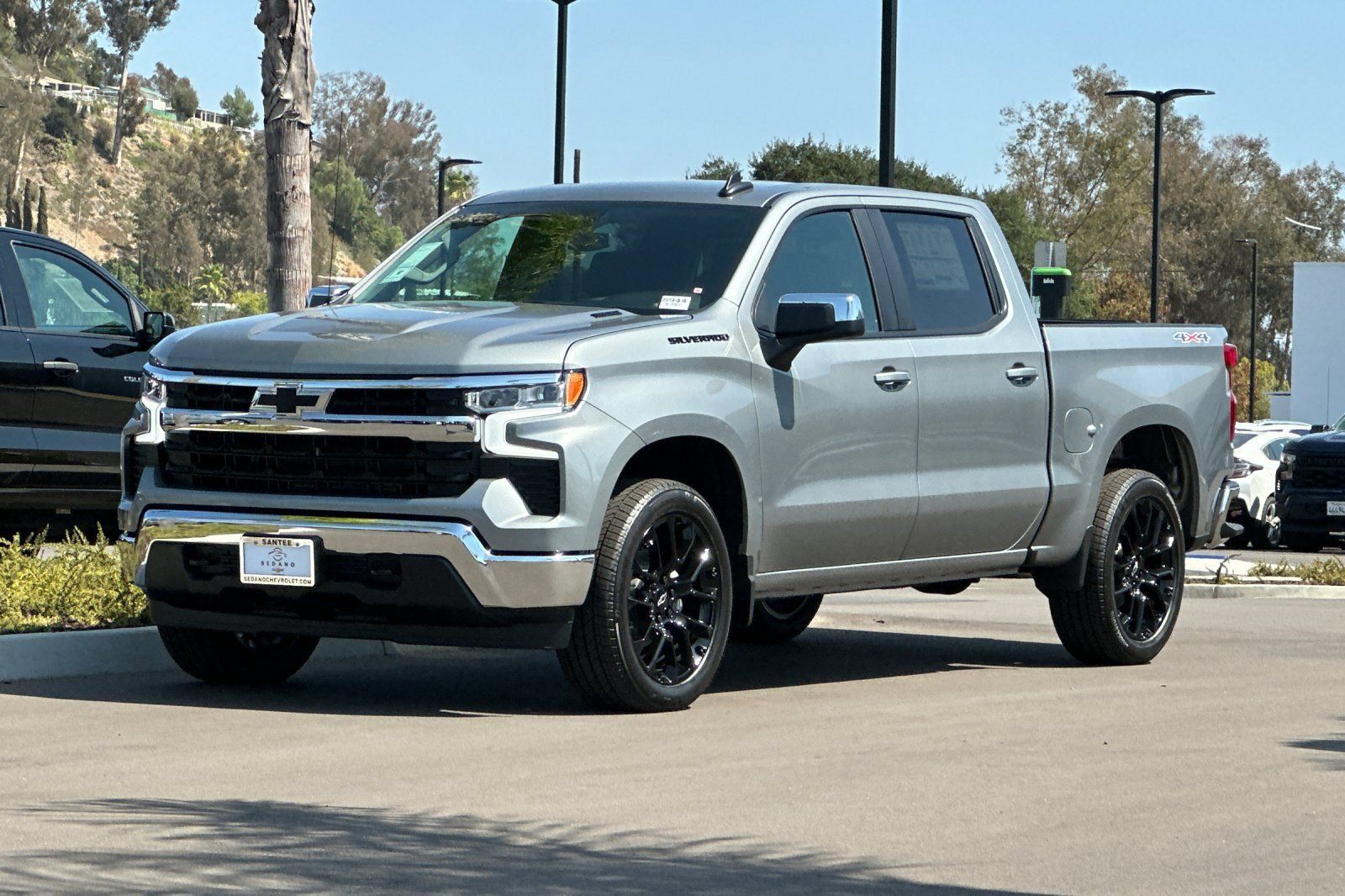 New 2026 Chevrolet Silverado 1500 LT w/ Leather Package AWD/4WD image 8