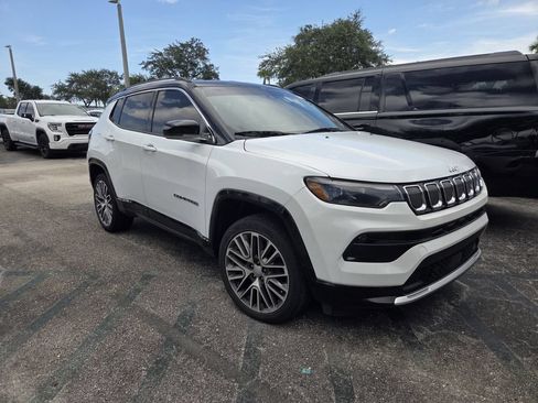 Used 2022 Jeep Compass Limited w/ Elite Group AWD/4WD image 2
