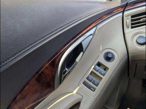 Used 2013 Buick LaCrosse Premium w/ Entertainment Package FWD image 16