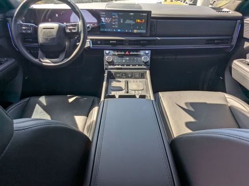 Used 2025 Hyundai Santa Fe Calligraphy image 17