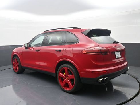 Used 2018 Porsche Cayenne S AWD/4WD image 5