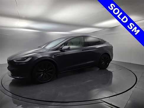 Used 2023 Tesla Model X image 6